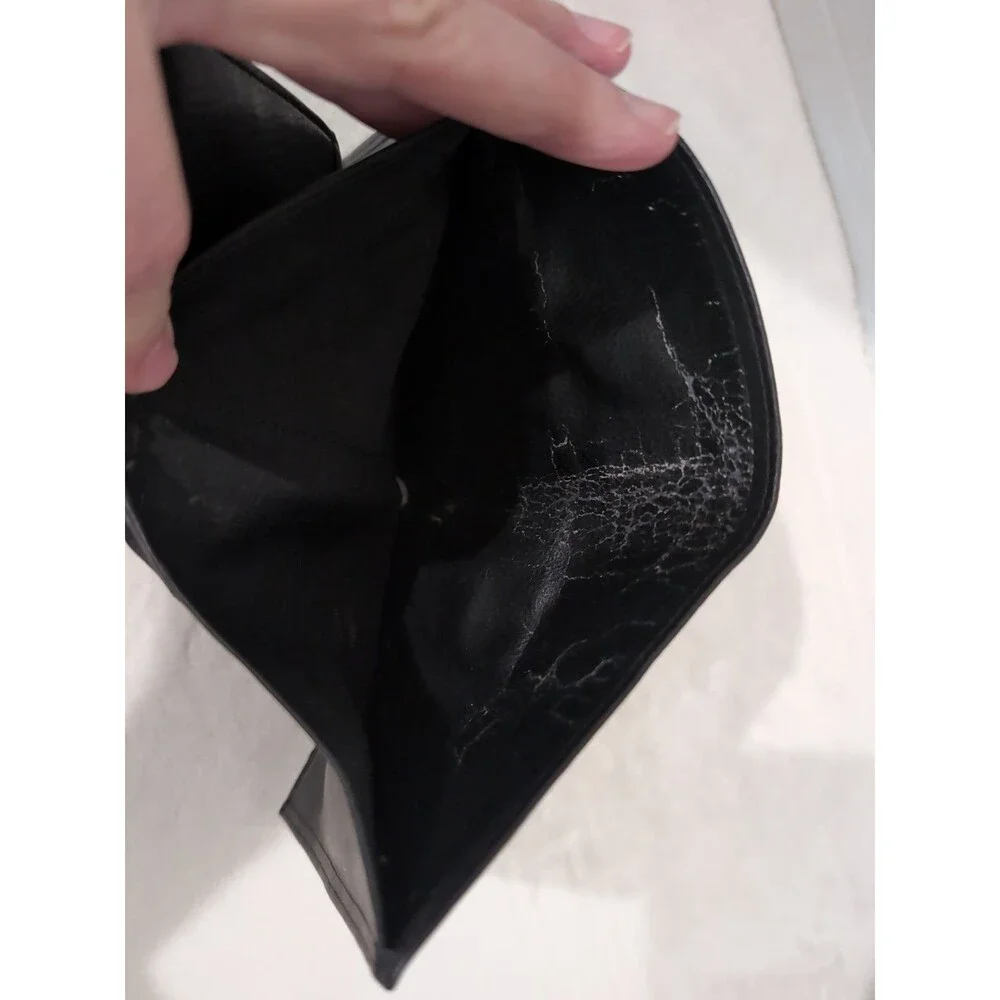 G.H.BASS SOFT LEATHER PASSPORT WALLET CREDIT CARD/CASH/ID/ PASSPORT